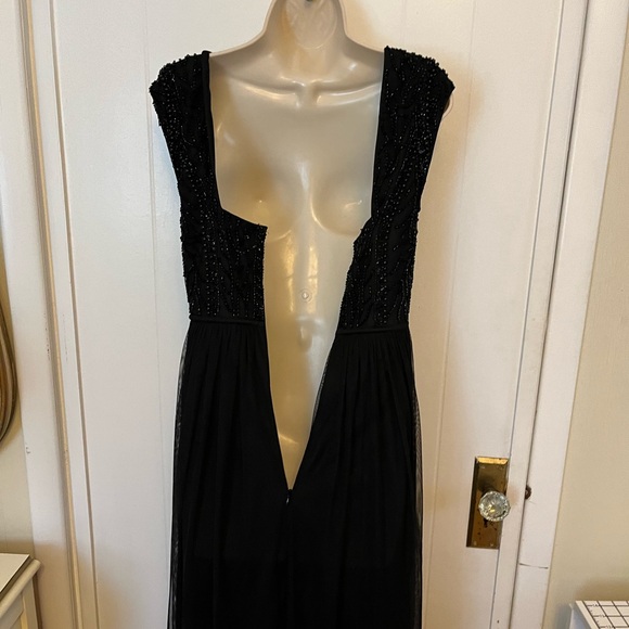 NWT | Adrianna Papell Beaded Tulle Gown!! - Picture 6 of 7